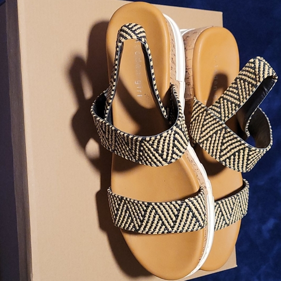 Madden Girl Wedge Sandals - Picture 2 of 2